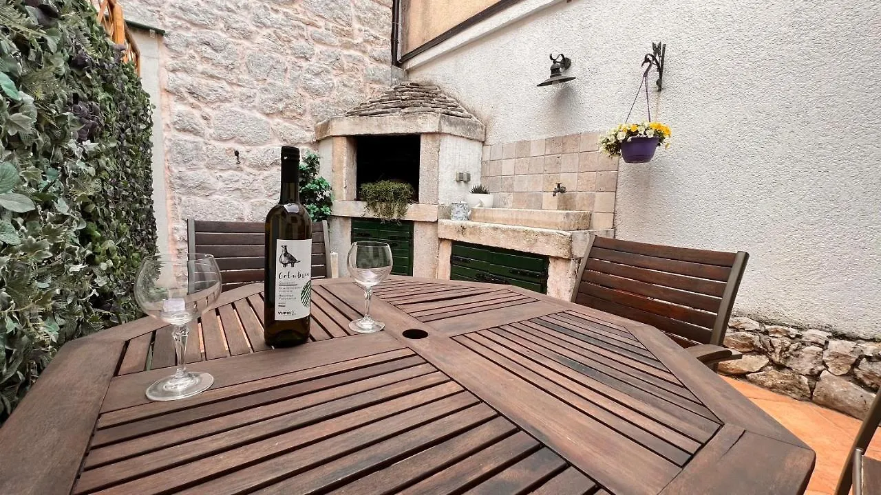 Πανσιόν Guesthouse F Σπλιτ