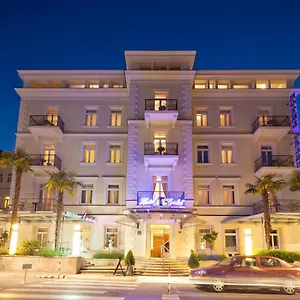 https://hotel-galeb.in-istria.net
