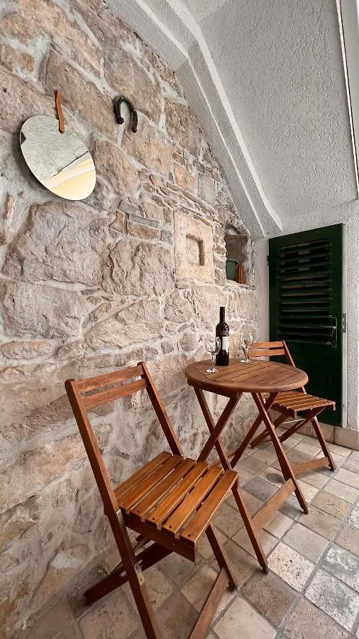 *** Gasthuis Guesthouse F Split Kroatië